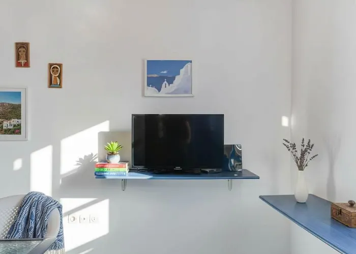 Authentic Traditional Near Ornos (Mykonos)